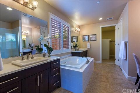 111 Nevine, Irvine, CA 92618 photo 16