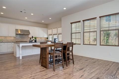 81 Dublin, Irvine, CA 92620 photo 9