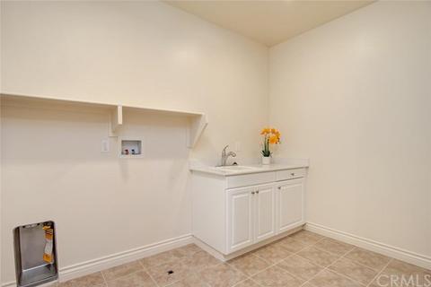 81 Dublin, Irvine, CA 92620 photo 35