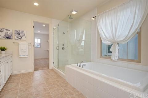 81 Dublin, Irvine, CA 92620 photo 25