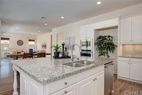 81 Dublin, Irvine, CA 92620 photo 12