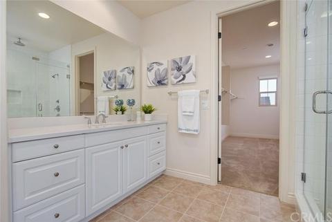 81 Dublin, Irvine, CA 92620 photo 26