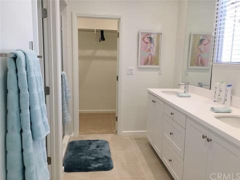 117 Damsel, Irvine, CA 92620 photo 2