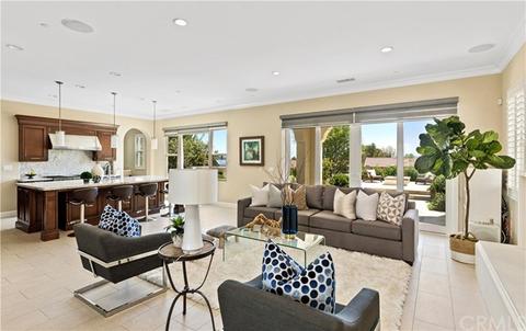 64 Heirloom, Irvine, CA 92618 photo 4