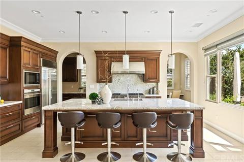64 Heirloom, Irvine, CA 92618 photo 5