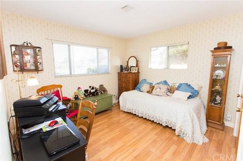 832 Hamilton Ln, Escondido, CA 92029 photo 14