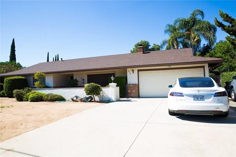 832 Hamilton Ln, Escondido, CA 92029 photo 1