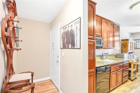 700 W La Veta Ave #E2, Orange, CA 92868 photo 3