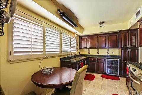 942 N Magnolia Ave, Rialto, CA 92376 photo 8
