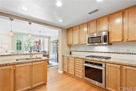 121 Roadrunner, Irvine, CA 92603 photo 21