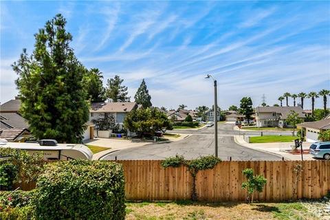 13557 Sutter Ct, Fontana, CA 92336 photo 23