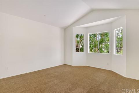 13557 Sutter Ct, Fontana, CA 92336 photo 11