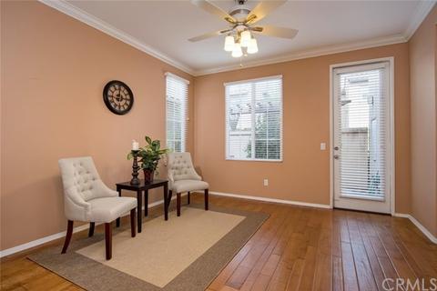95 Alhambra, Irvine, CA 92620 photo 3