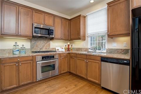 95 Alhambra, Irvine, CA 92620 photo 8