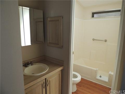 34 Hummingbird Ln, Oceanside, CA 92057 photo 9