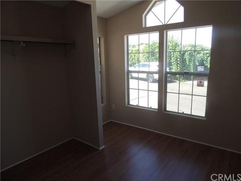 34 Hummingbird Ln, Oceanside, CA 92057 photo 11