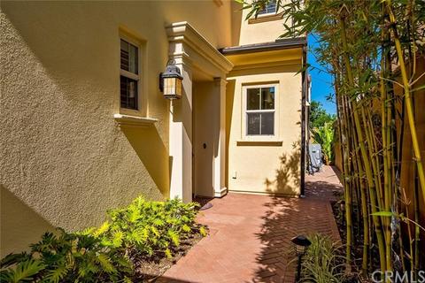 207 Traymore, Irvine, CA 92620 photo 2