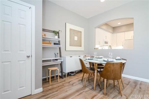 86 Trailing Vine, Irvine, CA 92602 photo 4