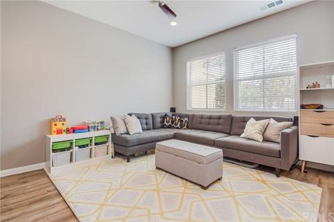 86 Trailing Vine, Irvine, CA 92602 photo 5