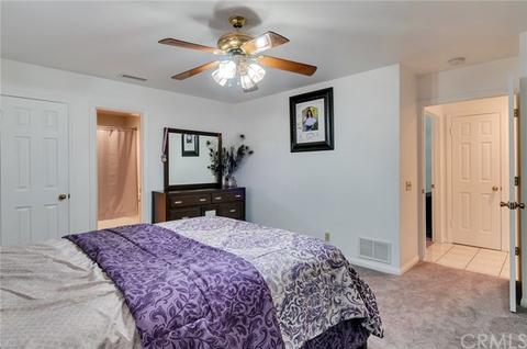 9134 Hawthorne Ave, Riverside, CA 92503 photo 15
