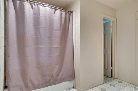 9134 Hawthorne Ave, Riverside, CA 92503 photo 17