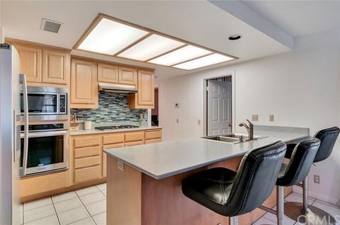 9134 Hawthorne Ave, Riverside, CA 92503 photo 4