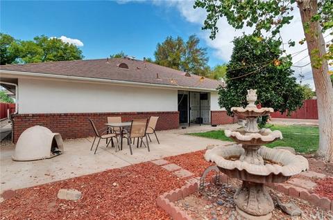9134 Hawthorne Ave, Riverside, CA 92503 photo 23