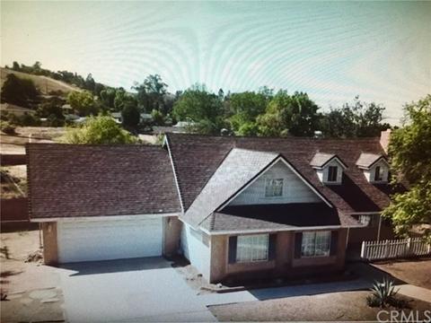 144 W Manfield St, Riverside, CA 92507 photo 1