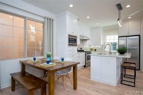 102 Kestrel, Irvine, CA 92618 photo 2