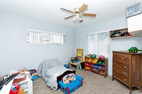 10862 Flower Ave, Stanton, CA 90680 photo 9