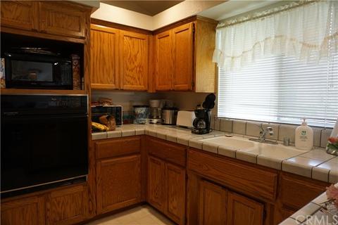 2207 Robailey Dr, Chico, CA 95928 photo 2