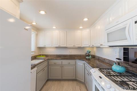 717 E Lemon Ave, Lompoc, CA 93436 photo 3