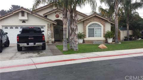 993 Savannah Dr, Grover Beach, CA 93433 photo 2