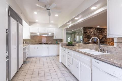 701 Andover Dr, Burbank, CA 91504 photo 9