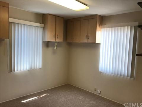 403 E 181st St, Carson, CA 90746 photo 17