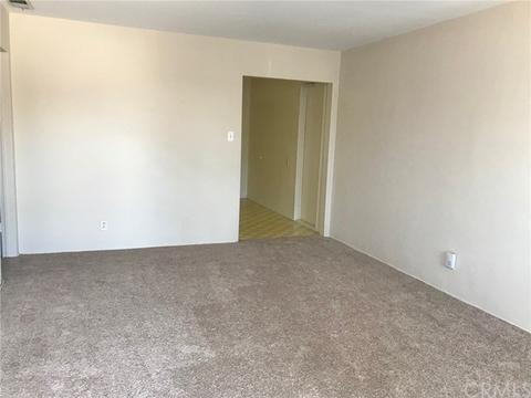 403 E 181st St, Carson, CA 90746 photo 7