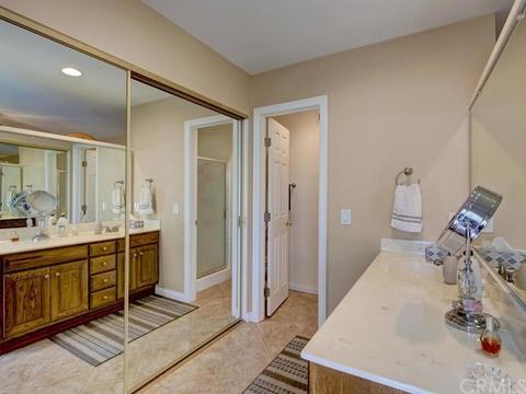 10698 Thomas Cir, Cypress, CA 90630 photo 16