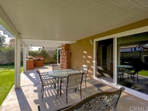 10698 Thomas Cir, Cypress, CA 90630 photo 24