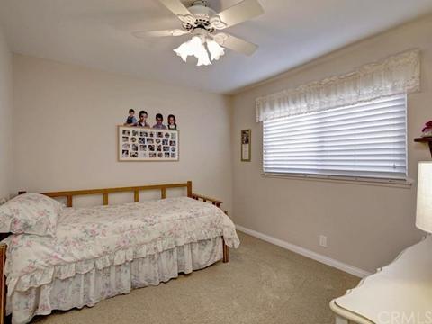 10698 Thomas Cir, Cypress, CA 90630 photo 19