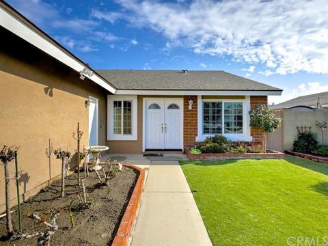 10698 Thomas Cir, Cypress, CA 90630 photo 3