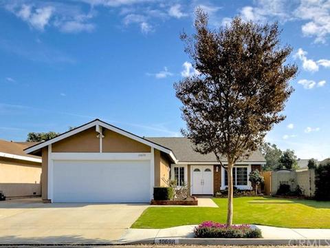 10698 Thomas Cir, Cypress, CA 90630 photo 1