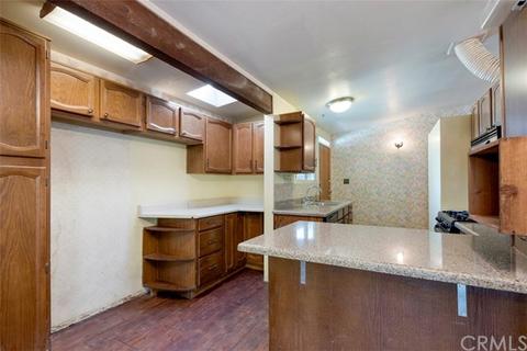 1998 Wright St, Pomona, CA 91766 photo 12