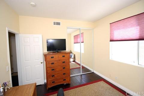 25675 Moore Ln, Stevenson Ranch, CA 91381 photo 10