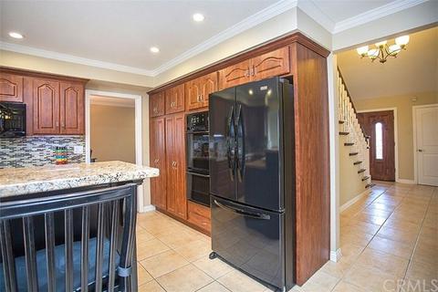 2252 Silk Tree Dr, Tustin, CA 92780 photo 16