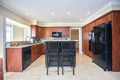 2252 Silk Tree Dr, Tustin, CA 92780 photo 15