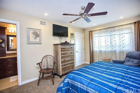 2252 Silk Tree Dr, Tustin, CA 92780 photo 32