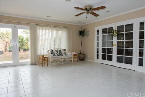 49 Carver, Irvine, CA 92620 photo 2