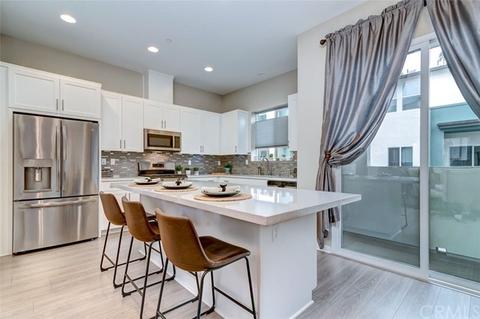 717 Manhattan Dr, Brea, CA 92821 photo 3