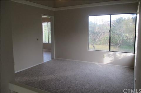 5804 Greens Dr, Riverside, CA 92509 photo 5