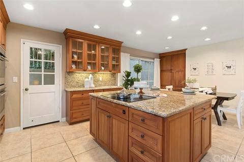 841 Clarion Dr, Fullerton, CA 92835 photo 13